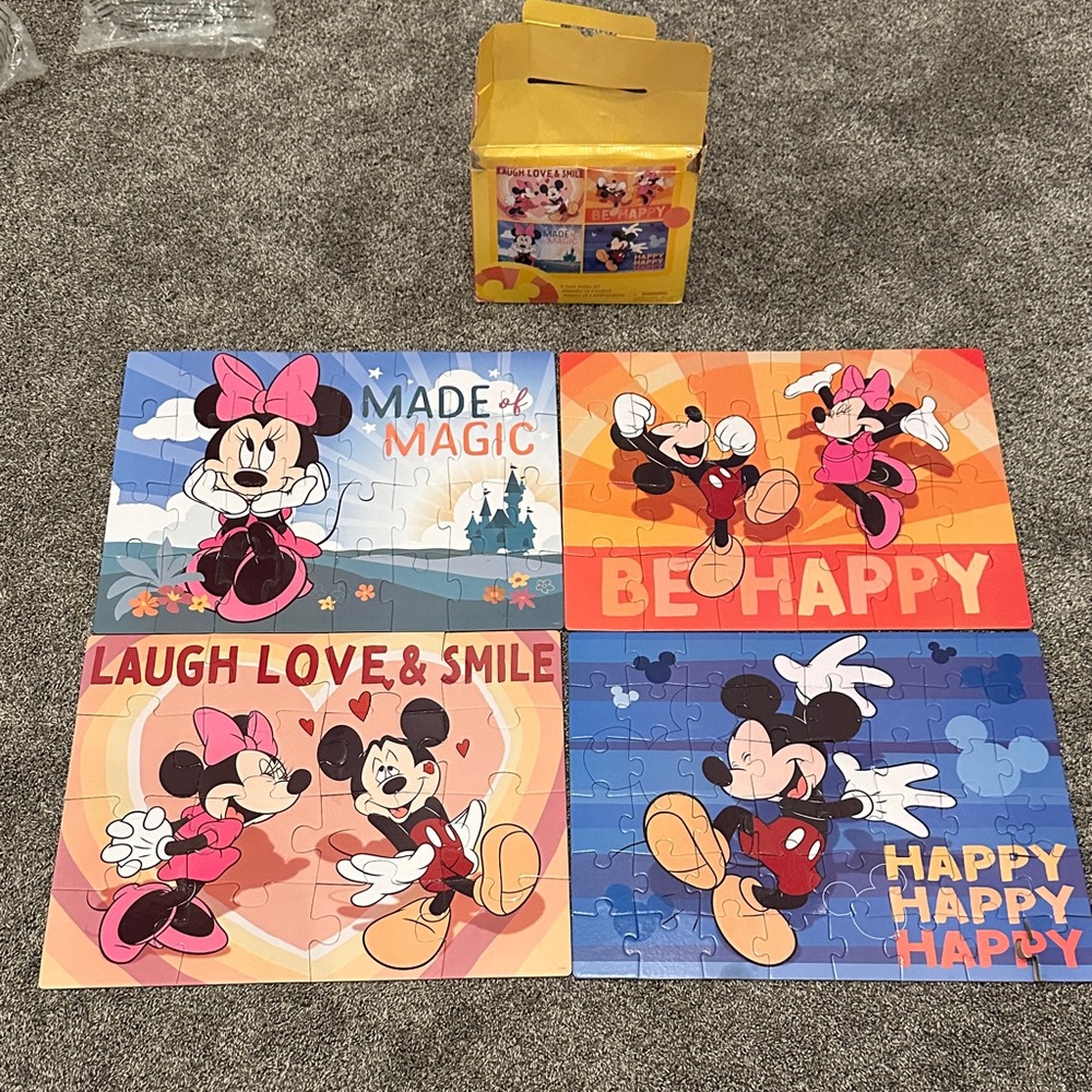 Disney Colorful Mickey and Minnie Puzzle Set